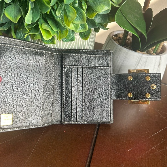 Fendi black leather wallet - Picture 4 of 14